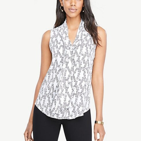 Ann Taylor Trellis Flower Tie Neck Button Shell - Picture 2 of 7